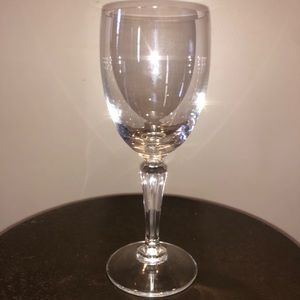Lenox Fine Crystal Wine Glasses - Set of 4!!